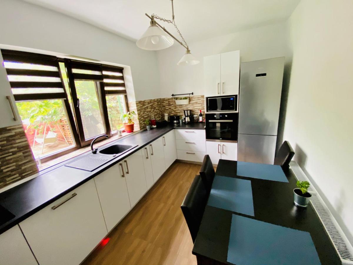 Holiday Home Esku Orşova Esterno foto